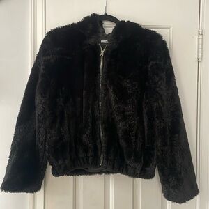 Gab&Kate fuzzy zip up jacket